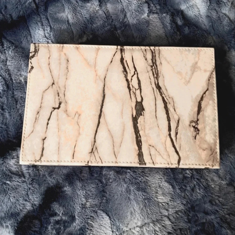 Marbled Unisex Anti Tarnish Lining Jewelry Box. NWT - Picture 2 of 6
